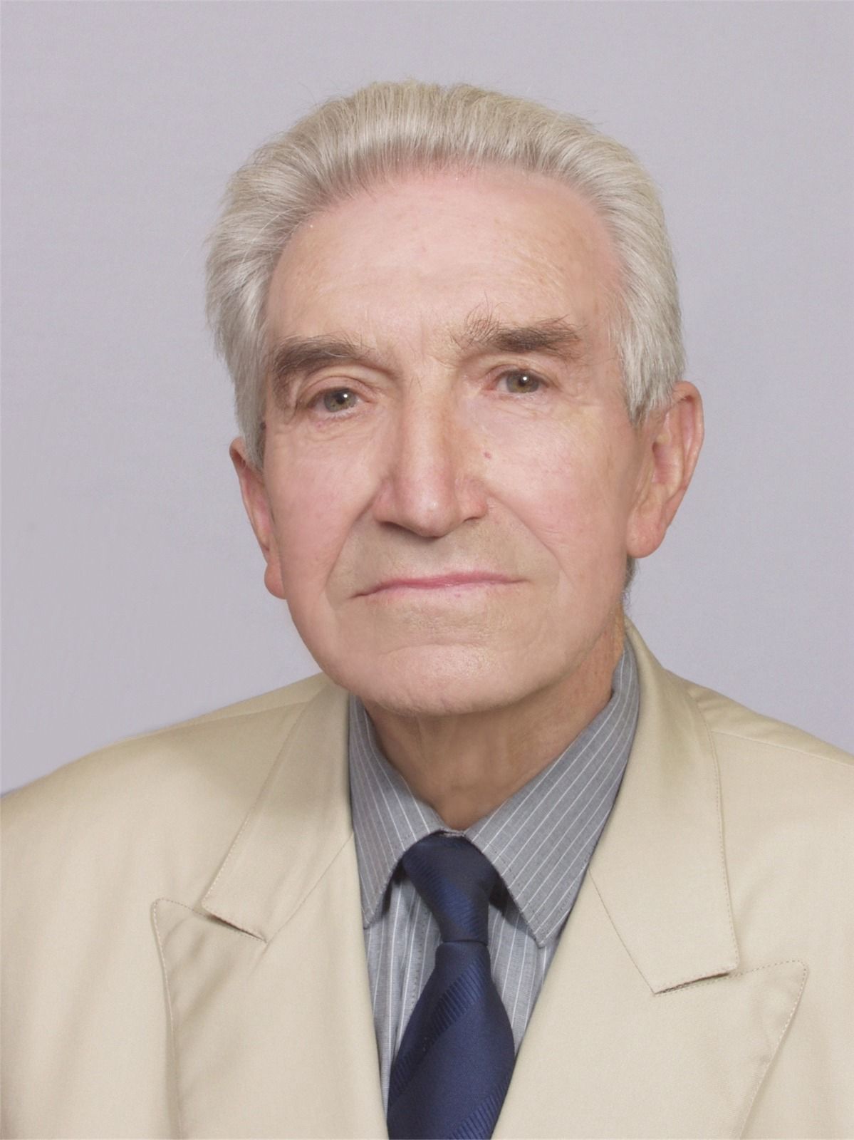 Dr. Mário José Pimentel Saraiva Salvado