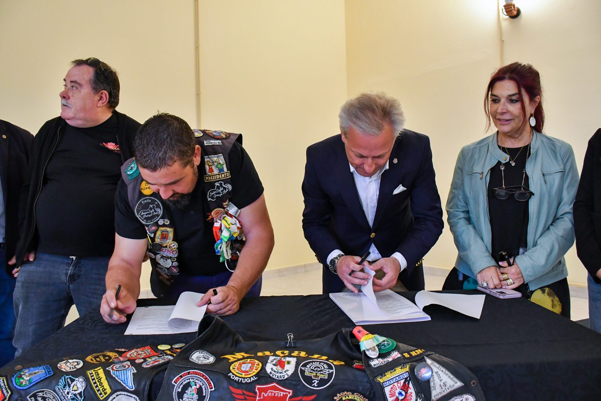 Câmara Municipal Celebra Protocolo Com Moto Clube Castelo Rodrigo (1)