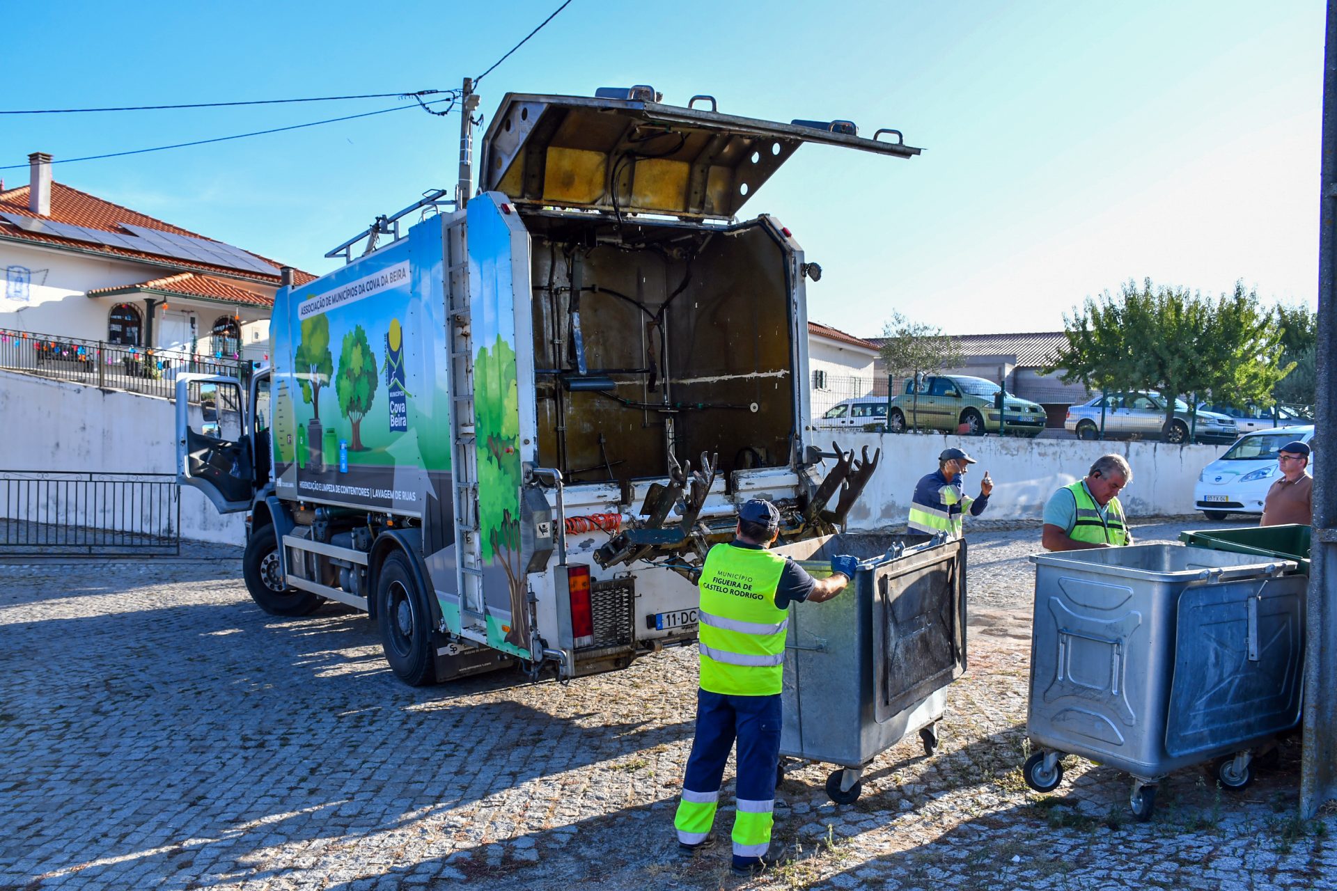 Limpeza De Contentores De Resíduos Urbanos (9)