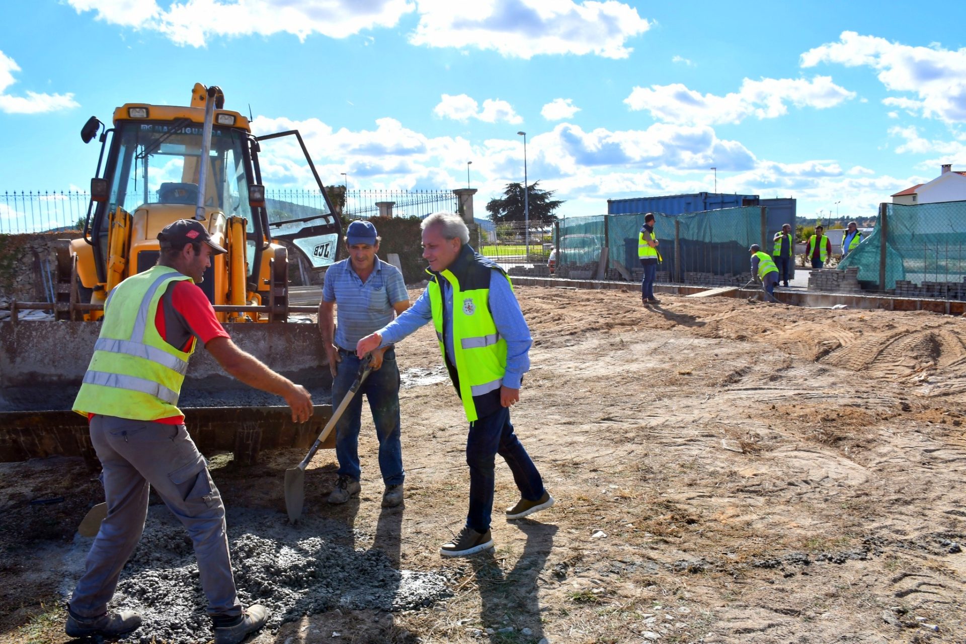 Câmara De Figueira De Castelo Rodrigo Inicia Obras De Alargamento Do Cemitério Municipal (3)